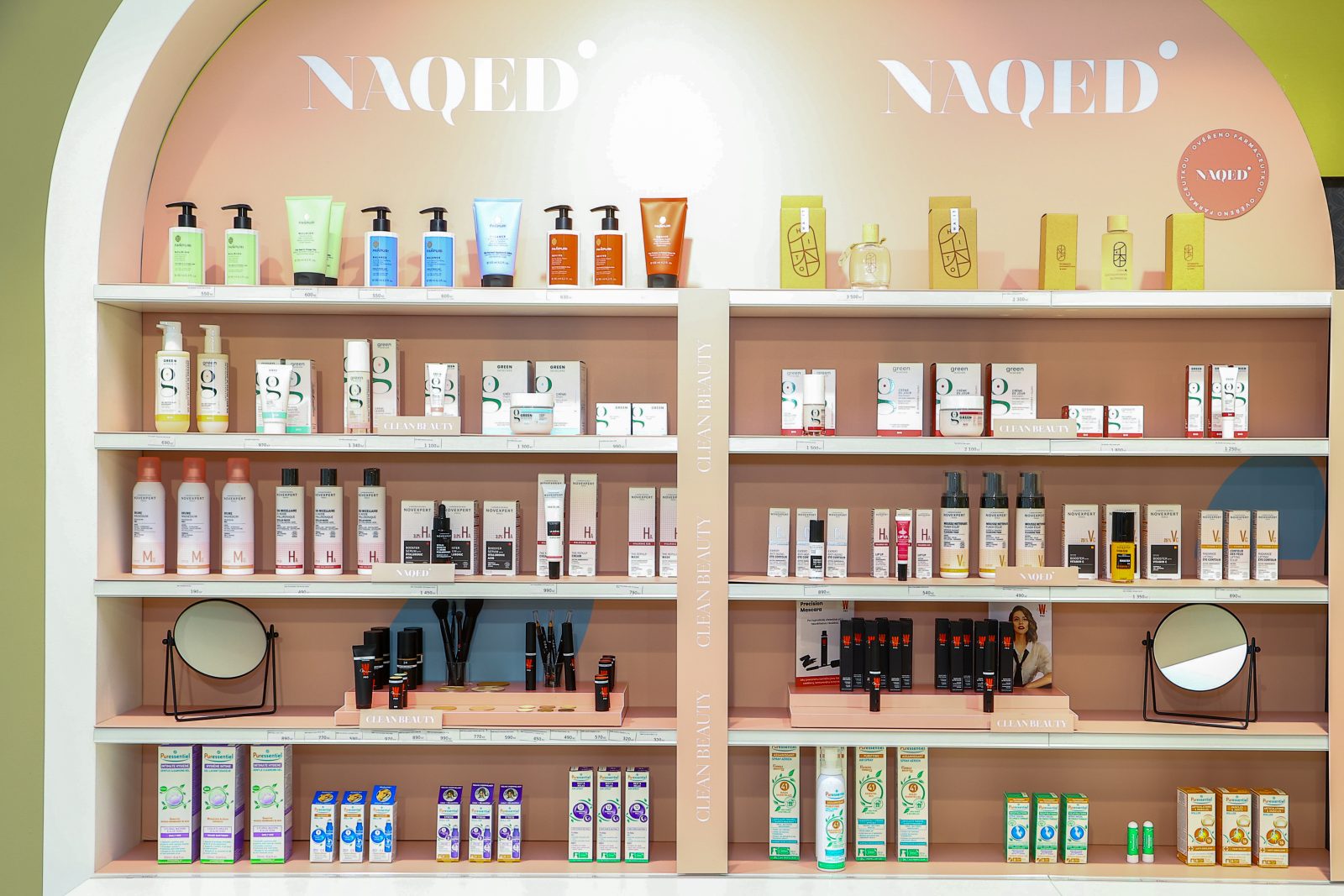 NAQED naleznete v 8 vybraných kamenných prodejnách sítě parfumerií FAnn.